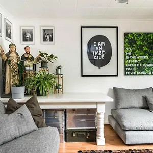 Super 1 Bed Flat Hoxton Zone 1 Apartment London