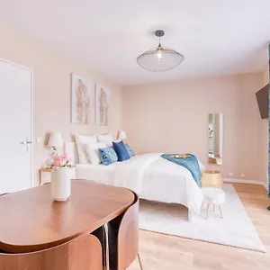 Studio - Lit King Size - Parking - Wifi - Proche Cdg Apartment Livry-Gargan